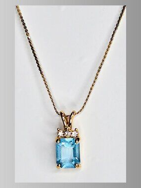 Vintage Aquamarine and Clear Crystal Women's Jewelry Pendant Necklace USA